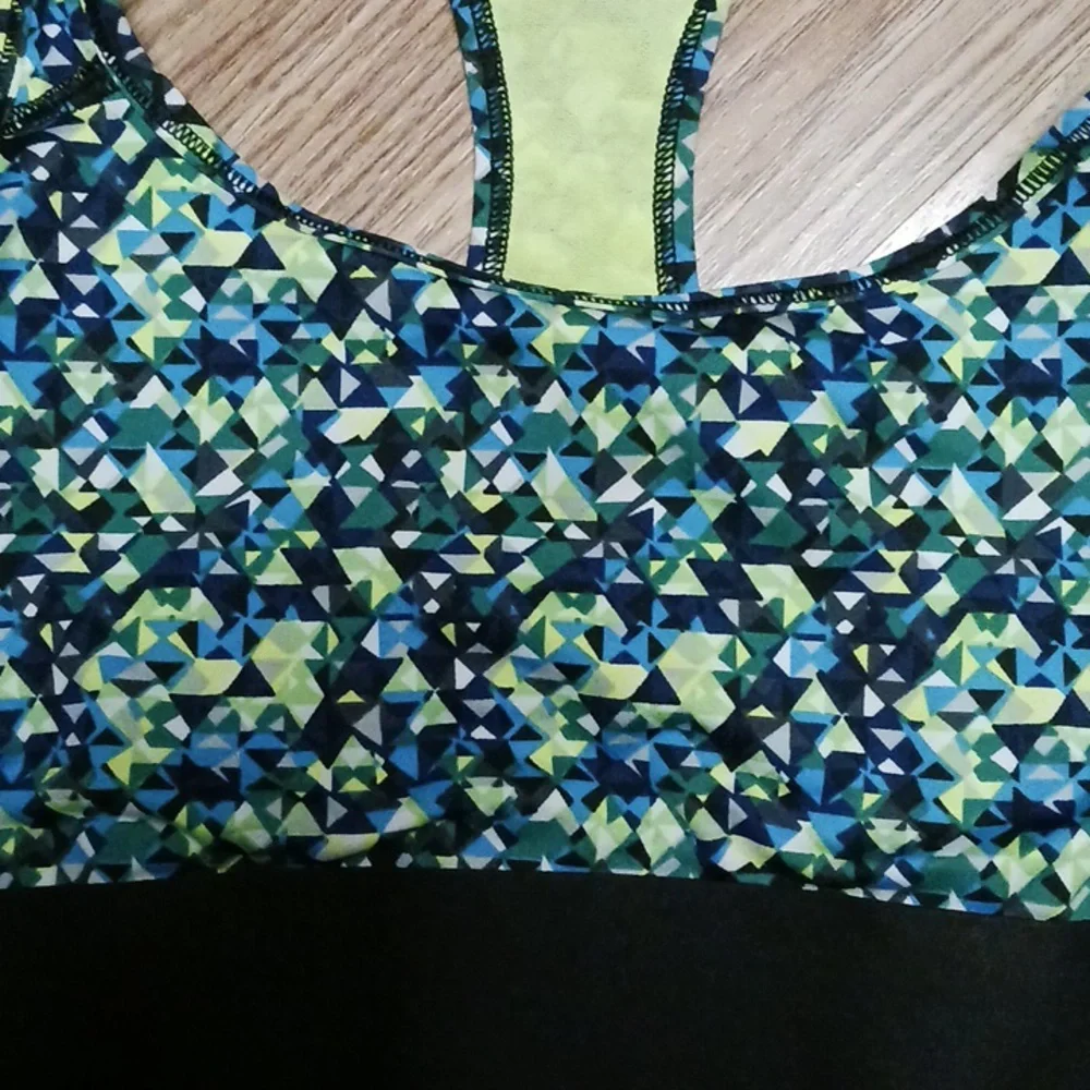 Sports bra small - Picture 2 of 5